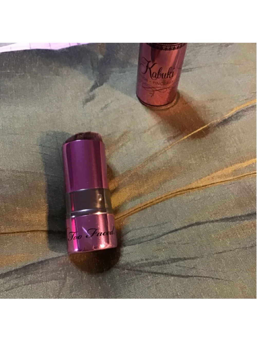 Too Faced Kabuki Makeup Brush Pink Black